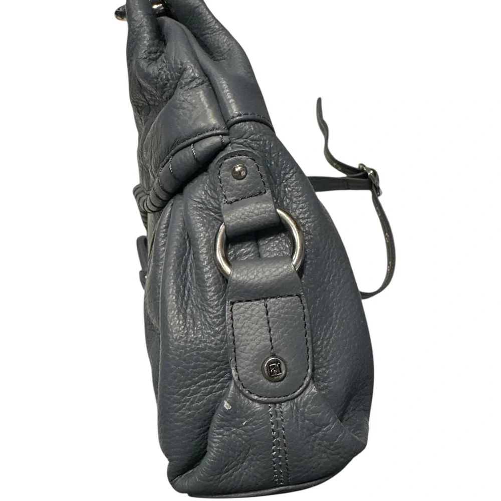 Stone Mountain Elegant periwinkle Blue Leather Shoulder Bag - Picture 3 of 6